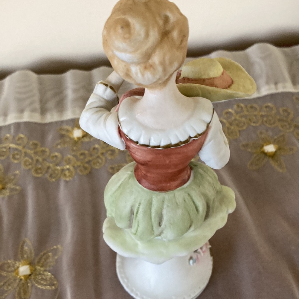 Vintage Hand Painted Porcelain Bisque Lady Figurine - Picture 8 of 10